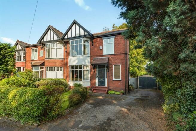 174 Bramhall Lane South, Bramhall, Stockport, Cheshire, SK7 2PR